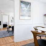 Sanders Penny - Lovely Two-bedroom In The Middle Of Action Apartman Koppenhága