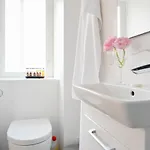 Sanders Penny - Lovely Two-bedroom In The Middle Of Action Apartman