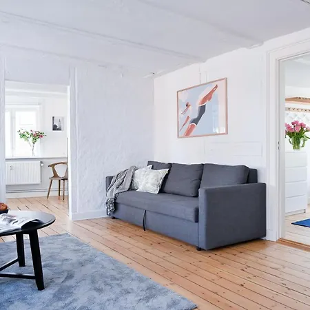 Apartman Sanders Penny - Lovely Two-bedroom In The Middle Of Action